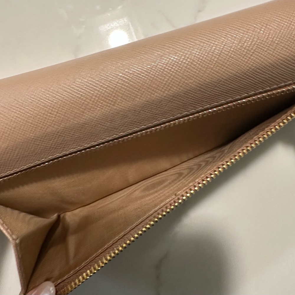 Prada Tan Saffiano Leather Wallet with Gold Logo - Picture 5 of 10